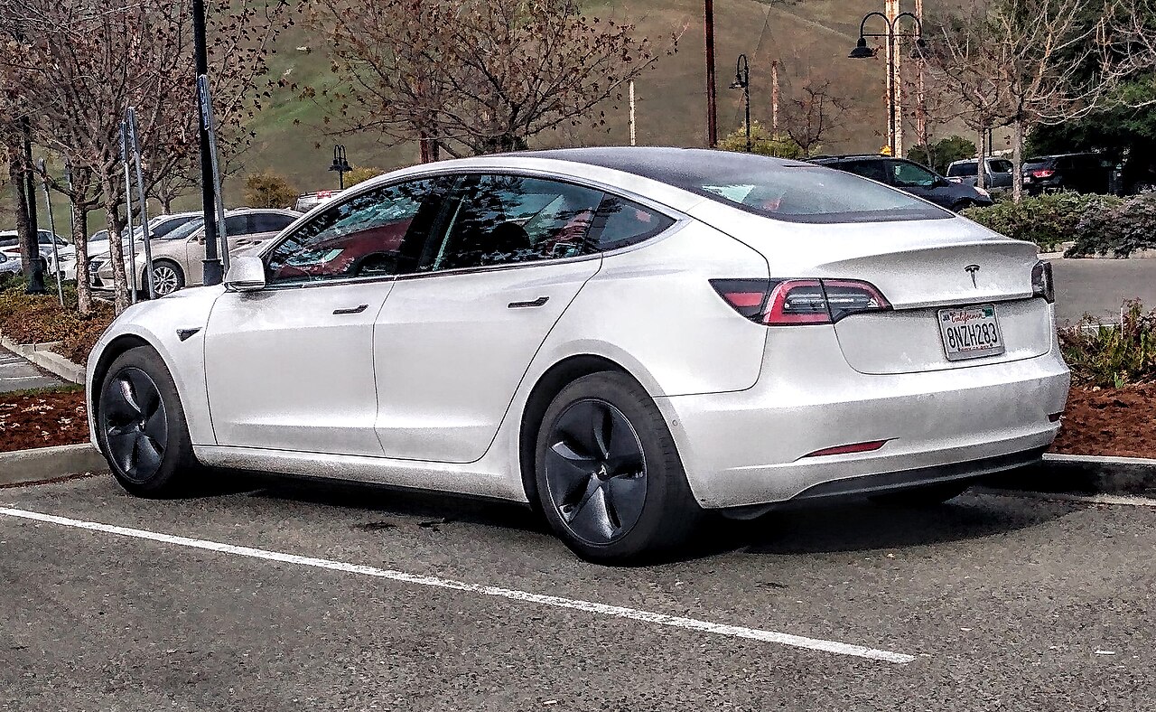 特斯拉 Model 3